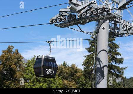 Télé-abine et pylône. Ascenseur le Valléen. Saint-Gervais-les-bains. Haute-Savoie. Auvergne-Rhône-Alpes. France. Europe. Banque D'Images