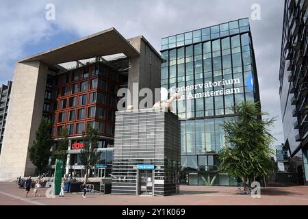 Amsterdam, pays-Bas - 24 août 2024 : Conservatorium van Amsterdam (CVA) et Bibliothèque publique d'Amsterdam. Banque D'Images