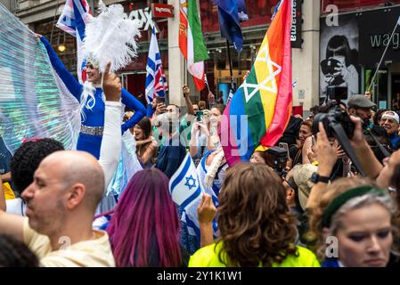 Nova Party devant l'ambassade d'Israël à Londres organisé par Stop the Hate Campaign, Londres, Angleterre, Royaume-Uni, 7 septembre 2024 Banque D'Images