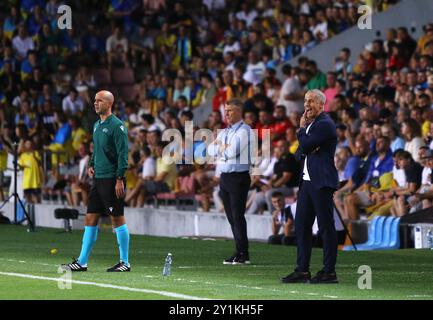 Prague, Tchéquie. 7 septembre 2024. Match de l'UEFA Nations League Ukraine - Albanie à l'Epet Arena de Prague. Le manager albanais Sylvinho en action. Crédit : Oleksandr Prykhodko/Alamy Live News Banque D'Images