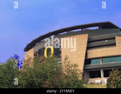 Autzen Stadium, Eugene, OREGON, États-Unis. 7 septembre 2024. Une vue du stade Autzen avant le match de football de la NCAA entre les Boise State Broncos et les Ducks de l'université d'Oregon au stade Autzen, Eugene, OREGON. Larry C. Lawson/CSM/Alamy Live News Banque D'Images