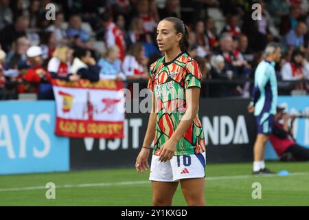 Borehamwood, Royaume-Uni. 07 septembre 2024. Meadow Park, Angleterre, le 7 septembre 2024 : Nouvelle signature Rosa Kafaji (16 Arsenal) lors de son échauffement pour le match de la 1ère manche de l'UEFA Champions League entre Arsenal et Rosenborg au Meadow Park Stadium, Borehamwood, Londres, Angleterre, samedi 7 septembre 2024. (Bettina Weissensteiner/SPP) crédit : SPP Sport Press photo. /Alamy Live News Banque D'Images