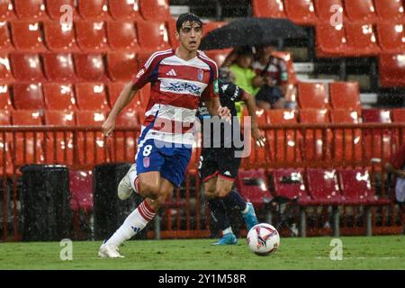 Churriana de la Vega, Espagne. 07 septembre 2024. Gonzalo Villar de Granada CF lors du match de Liga entre Granada CF - RC Deportivo de la Coruña au stade Nuevo Los Cármenes le 07 septembre 2024 à Grenade, Espagne (photo de José M Baldomero/Pacific Press) crédit : Pacific Press Media production Corp./Alamy Live News Banque D'Images