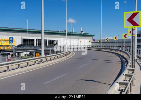 Route vers l'aéroport Sabiha Gokcen, Istanbul, Turquie Banque D'Images