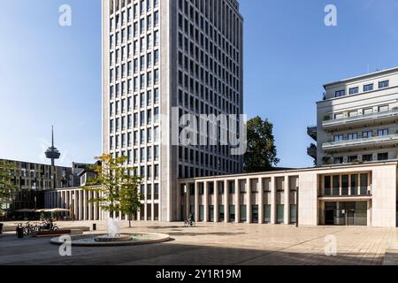 Le Quartier Gerling, l'ancien quartier général de l'assurance Gerling group a été converti en un quartier résidentiel et complexe de bureaux, Cologne, Banque D'Images