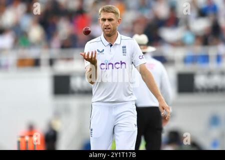 Londres, Angleterre. 8 septembre 2024. Olly Stone lors de la troisième journée du Rothesay troisième épreuve masculine entre l’Angleterre et le Sri Lanka au Kia Oval, Londres. Kyle Andrews/Alamy Live News. Banque D'Images