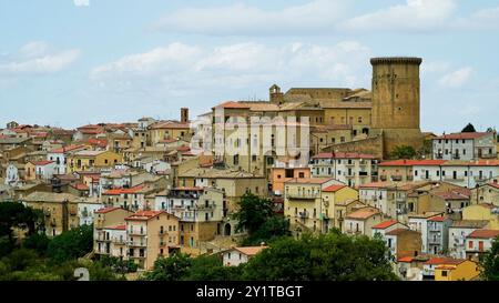 Panorama du village médiéval de Tricarico, Matera, Basilicate, Italie Banque D'Images