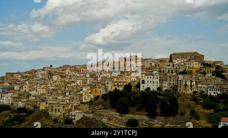Panorama du village médiéval de Tricarico, Matera, Basilicate, Italie Banque D'Images
