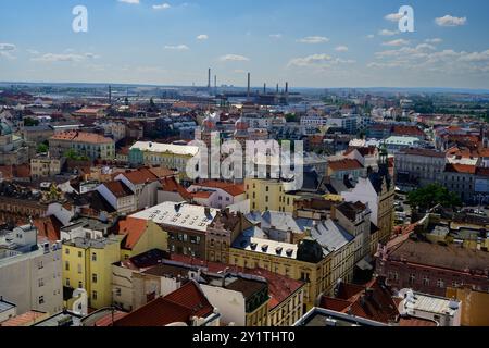 Plzen, République tchèque - 15 août 2024 : paysage urbain de Pilsen avec la Grande synagogue Velka synagoga. Banque D'Images