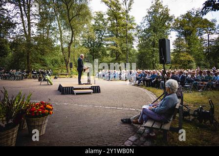 VUGHT - Onno Hoes lors de la commémoration dans le centre mémorial National Monument Camp Vught. On se souvient là de l'évacuation précipitée du camp de concentration en septembre 1944, après Dolle Dinsdag. ANP FREEK VAN DEN BERGH pays-bas Out - belgique Out Banque D'Images