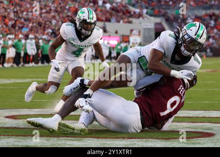 7 septembre 2024 : le receveur large Da'Quan Felton (9 ans) des Virginia Tech Hokies attrape une passe de touchdown défendue par le troupeau défensif du Marshall Thundering Banque D'Images