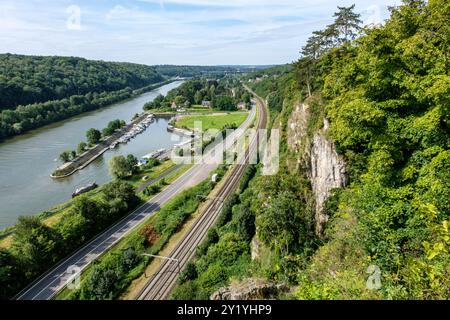 Chemin de fer à Marche-les-Dames | voies de Chemlin de fer à Marche-les-Dames Banque D'Images