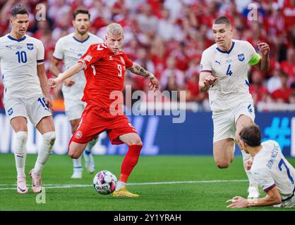 Copenhague, Danemark. 08 septembre 2024. L'attaquant danois Albert Groenbaek (9 ans) marque dans le match de football du Groupe 4 de la Ligue des Nations de l'UEFA entre le Danemark et la Serbie à Parken à Copenhague le 8 septembre 2024. Crédit : Ritzau/Alamy Live News Banque D'Images