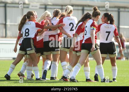 Woking FC Women v Abbey Rangers FC Women Southern Regional Womens Football League at Kingfield Woking FC 8 Sep 2024 Banque D'Images