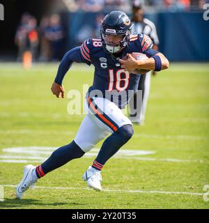 Chicago, il, États-Unis. 08 septembre 2024. Chicago Bears quarterback #18 Caleb Williams en action pendant le match contre les Titans du Tennessee à Chicago, il. Mike Wulf/CSM/Alamy Live News Banque D'Images