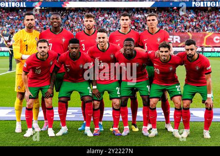 LISBONNE, PORTUGAL - 8 SEPTEMBRE : photo de l'équipe du Portugal, le gardien de but portugais Diogo Costa, Nuno Mendes du Portugal, Ruben Dias du Portugal, Antonio Silva du Portugal, Nelson Semedo du Portugal, Bruno Fernandes du Portugal, Joao Palhinha du Portugal, Bernardo Silva du Portugal, Rafael Leao du Portugal, Diogo Jota du Portugal, Pedro Neto du Portugal lors du 2024/25 match UEFA Nations League A Group A1 entre le Portugal et l'Ecosse à Estadio do SL Benfica le 8 septembre 2024 à Lisbonne, Portugal. (Photo de René Nijhuis) crédit : René Nijhuis/Alamy Live News Banque D'Images