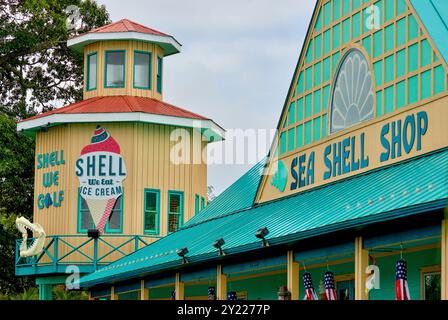 Rehoboth Beach, Delaware, États-Unis - 17 septembre 2017 : la boutique de souvenirs et cadeaux Sea Shell Shop est une attraction populaire pour les touristes en vacances. Banque D'Images