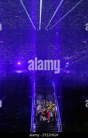 Paris, France. 8 septembre 2024. La cérémonie de clôture des Jeux Paralympiques de Paris 2024 a lieu à Paris, France, le 8 septembre 2024. Crédit : Hou Jun/Xinhua/Alamy Live News Banque D'Images