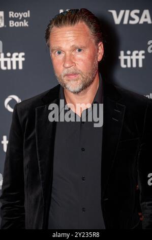 Toronto, Canada. 06 septembre 2024. Christopher Wagelin assiste à la première de « The Quiet Ones » lors du Festival international du film de Toronto 2024 au Scotiabank Theatre. « The Quiet Ones » suit l'histoire troublante d'une famille aux prises avec une présence malveillante dans leur maison, les forçant à affronter de sombres secrets et des forces surnaturelles qui menacent leur vie. Crédit : SOPA images Limited/Alamy Live News Banque D'Images