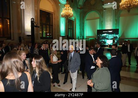 Bologne, Italie. 09th Sep, 2024. Bologna, Italia - Cronaca - 8 Settembre 2024 - serata di gala per inizio turno della Coppa Davis di tennis in programma allÕUnipol Arena - (photo Michele Nucci/LaPresse) Actualités - Bologna, Italie - 08 septembre 2024 - soirée de gala pour le début de la manche de tennis de la Coupe Davis prévue à l'Unipol Arena - (photo Michele Nucci/LaPresse) crédit : LaPresse Live News Banque D'Images