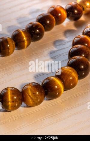 Nature morte d'un collier Vintage Tiger Eye Banque D'Images