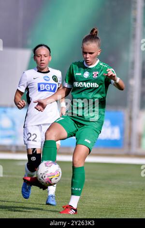 Kiev, Ukraine. 28 août 2024. Kiev, Ukraine 28 août 2024 Boreyko Yana (77 Obolon) du match Championnat ukrainien de football féminin match de Ligue supérieure entre Obolon et Polissya à Obolon Arena à Kiev, Ukraine (KUBANOV PAVLO UKR/SPP) crédit : SPP Sport photo de presse. /Alamy Live News Banque D'Images