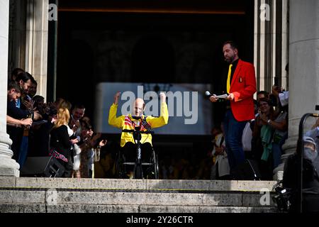 Bruxelles, Belgique. 09th Sep, 2024. L'athlète paralympien belge Maxime Hordies photographié lors d'une cérémonie en l'honneur des athlètes qui ont participé aux Jeux paralympiques d'été 2024, le lundi 09 septembre 2024 à la Bourse - Beurs dans le centre-ville de Bruxelles. La Belgique a remporté 14 médailles, dont 7 d'or, aux 17e Jeux paralympiques, qui se sont déroulés du 28 août au 8 septembre 2024 à Paris. BELGA PHOTO JASPER JACOBS crédit : Belga News Agency/Alamy Live News Banque D'Images