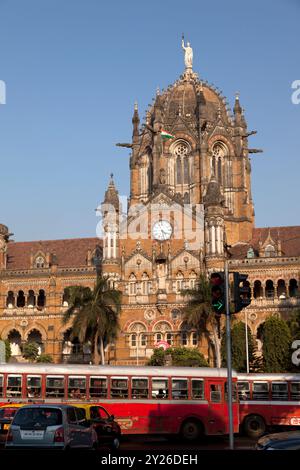 Chhatrapati Shivaji Terminus est un site du patrimoine mondial de l'UNESCO. Victoria Railway terminus, Mumbai, Inde. Banque D'Images
