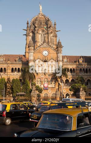 Chhatrapati Shivaji Terminus est un site du patrimoine mondial de l'UNESCO. Victoria Railway terminus, Mumbai, Inde. Banque D'Images