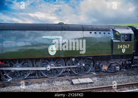 La locomotive à vapeur historique « Spam Can » Tangmere numéro 34067, construite à Brighton en 1947 et nommée d'après la base de la RAF de Sussex, culminant à plus de 500 000 mètres Banque D'Images