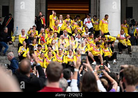 Bruxelles, Belgique. 09th Sep, 2024. L'équipe paralympique belge et son personnel photographiés lors d'une cérémonie en l'honneur des athlètes qui ont participé aux Jeux paralympiques d'été 2024, le lundi 09 septembre 2024 à la Bourse - Beurs dans le centre-ville de Bruxelles. La Belgique a remporté 14 médailles, dont 7 d'or, aux 17e Jeux paralympiques, qui se sont déroulés du 28 août au 8 septembre 2024 à Paris. BELGA PHOTO JASPER JACOBS crédit : Belga News Agency/Alamy Live News Banque D'Images