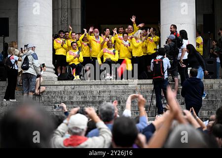 Bruxelles, Belgique. 09th Sep, 2024. L'équipe paralympique belge et son personnel photographiés lors d'une cérémonie en l'honneur des athlètes qui ont participé aux Jeux paralympiques d'été 2024, le lundi 09 septembre 2024 à la Bourse - Beurs dans le centre-ville de Bruxelles. La Belgique a remporté 14 médailles, dont 7 d'or, aux 17e Jeux paralympiques, qui se sont déroulés du 28 août au 8 septembre 2024 à Paris. BELGA PHOTO JASPER JACOBS crédit : Belga News Agency/Alamy Live News Banque D'Images