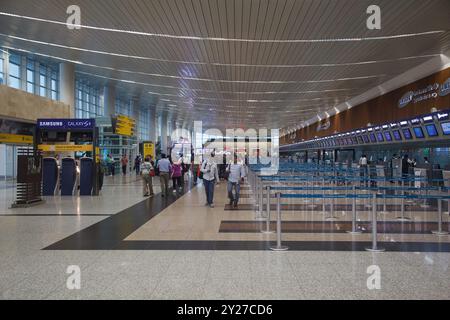 Le hall principal de l'aéroport international Jose Joaquin de Olmedo, Guayaquil, Équateur. Banque D'Images