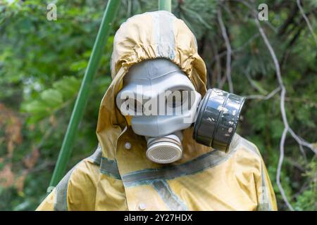 Vieux masque à gaz de l'époque de la Guerre froide Banque D'Images