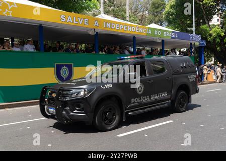 Salvador, Bahia, Brésil - 07 septembre 2024 : un véhicule d'opérations spéciales de la police militaire est vu pendant le défilé de la fête de l'indépendance brésilienne dans le Banque D'Images