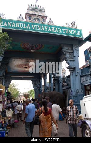 Manakula Vinayagar Temple est un temple de Ganesha dans le territoire de l'Union de Puducherry, en Inde. Dédié au Dieu Ganesa, c'est un siège de pèlerinage populaire Banque D'Images