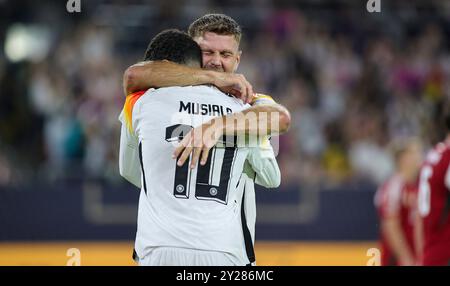 Dusseldorf, Deutschland. 07 septembre 2024. firo : 07.09.2024, Football, Football, match international équipe nationale DFB Ligue des Nations hommes Allemagne - Hongrie Niclas Fullkrug (R) célèbre après son objectif de faire 1-0 avec Jamal Musiala crédit : dpa/Alamy Live News Banque D'Images