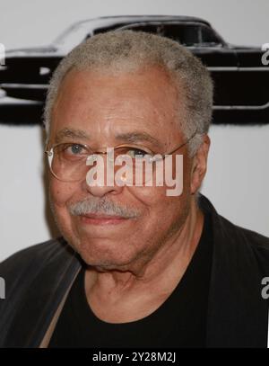 PHOTOS DU DOSSIER : James Earl Jones (1931-2024). James Earl Jones 2010 photo par John Barrett/PhotoLink/MediaPunch crédit : MediaPunch Inc/Alamy Live News Banque D'Images