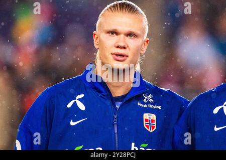 Oslo, Norvège. 09th Sep, 2024. Norvège Erling Braut Haaland sous l'hymne national avant le match UEFA Nations League 2024/2025 League B - Group 3 entre la Norvège et l'Autriche au stade Ullevaal le 9 septembre 2024 à Oslo, Norvège. Crédit : RTC FOTO/Alamy Live News Banque D'Images