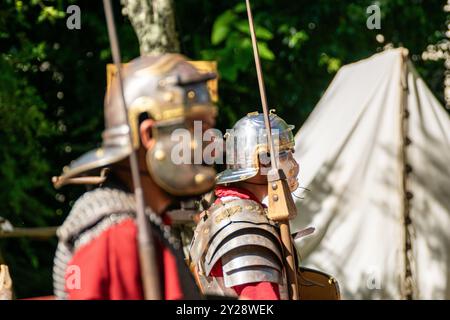 Soldats romains à une fête commémorative historique Banque D'Images