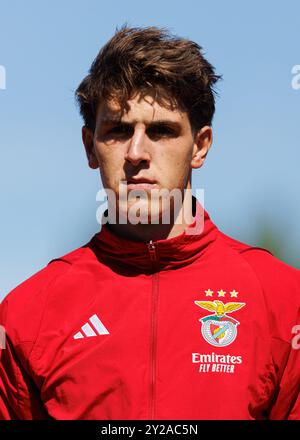 Alcochete, Portugal. 20 août 2024. Joao Fonseca (SL Benfica) vu lors du match de Liga Revelacao entre les équipes de Sporting CP et SL Benfica à Estadio Aurelio Pereira. Sporting u23 vs SL Benfica u23 ; score final 1:0 crédit : SOPA images Limited/Alamy Live News Banque D'Images