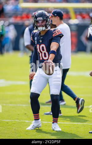 Chicago, il, États-Unis. 08 septembre 2024. Le quarterback #18 des Chicago Bears Caleb Williams se réchauffe avant le match contre les Titans du Tennessee à Chicago, il. Mike Wulf/CSM/Alamy Live News Banque D'Images