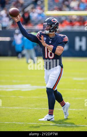 Chicago, il, États-Unis. 08 septembre 2024. Le quarterback #18 des Chicago Bears Caleb Williams se réchauffe avant le match contre les Titans du Tennessee à Chicago, il. Mike Wulf/CSM/Alamy Live News Banque D'Images