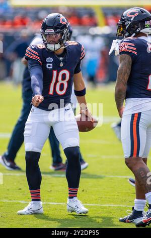 Chicago, il, États-Unis. 08 septembre 2024. Le quarterback #18 des Chicago Bears Caleb Williams se réchauffe avant le match contre les Titans du Tennessee à Chicago, il. Mike Wulf/CSM/Alamy Live News Banque D'Images