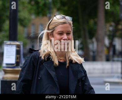 Londres, Royaume-Uni. 10 septembre 2024. Ellie Reeves, ministre sans portefeuille et présidente du Parti travailliste arrive au bureau du Cabinet crédit : Richard Lincoln/Alamy Live News Banque D'Images