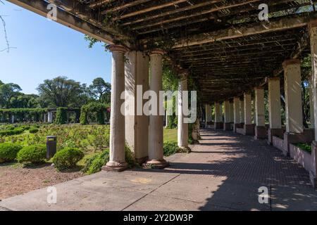 El Rosedal ou roseraie du 9 juillet Parc à San Miguel de Tucumán, Argentine. Banque D'Images