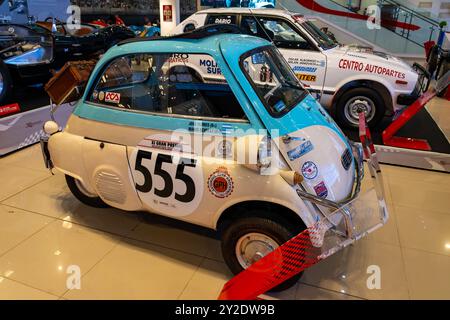 Une BMW Isetta 300 1958 au Museo Termas de Rio Hondo, Termas de Rio Hondo, Argentine. Banque D'Images