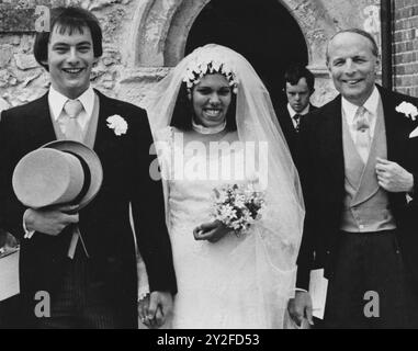 LE MARIAGE DE MARIA MARCH, LA FILLE ADOPTEE DU COMTE DE MARCH À PAUL COLLINS, 1984 PIC MIKE WALKER 1984 Banque D'Images