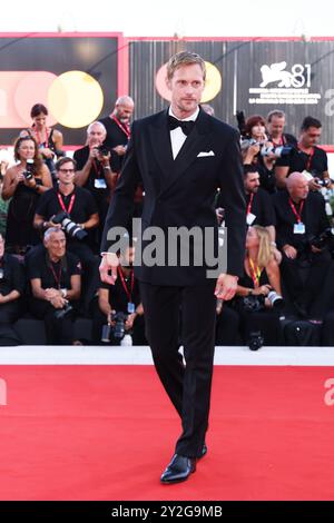 VENISE, ITALIE - 07 SEPTEMBRE : Alexander Skarsgård assiste à la cérémonie de clôture tapis rouge lors du 81ème Festival International du film de Venise au Palazzo del Cinema le 07 septembre 2024 à Venise, Italie. (Photo de Mark Cape/Insidefoto) Banque D'Images