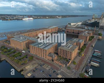 Vue aérienne du Royal Albert Dock, Liverpool, Angleterre. Banque D'Images